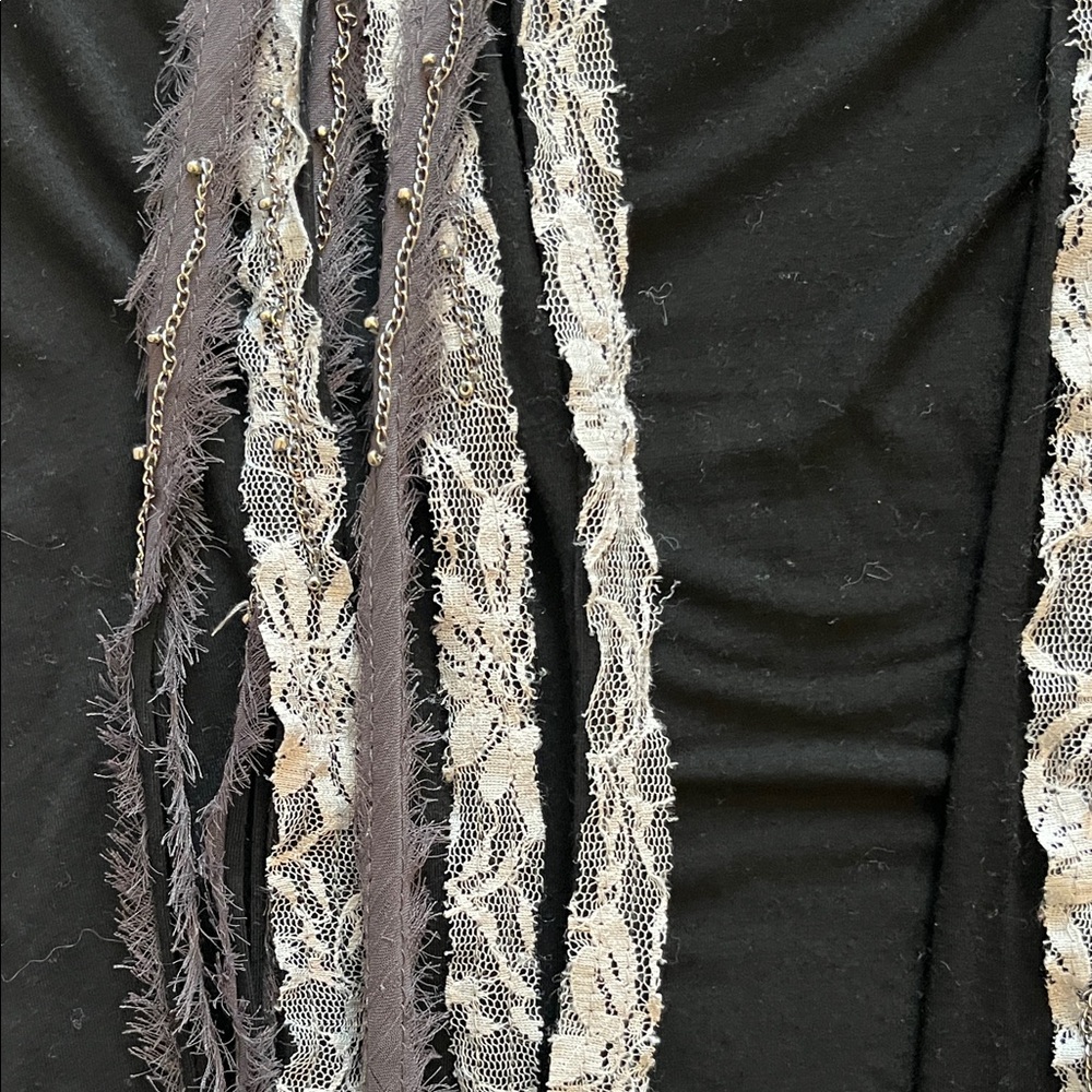 BKE Boutique Y2K Black and gray Lace Detail cardigan - Picture 5 of 8